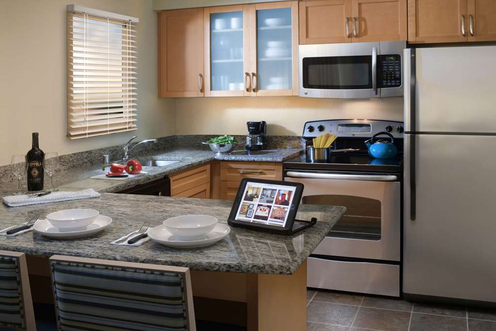 Homewood Suites By Hilton Parsippany-Troy Hills Номер фото